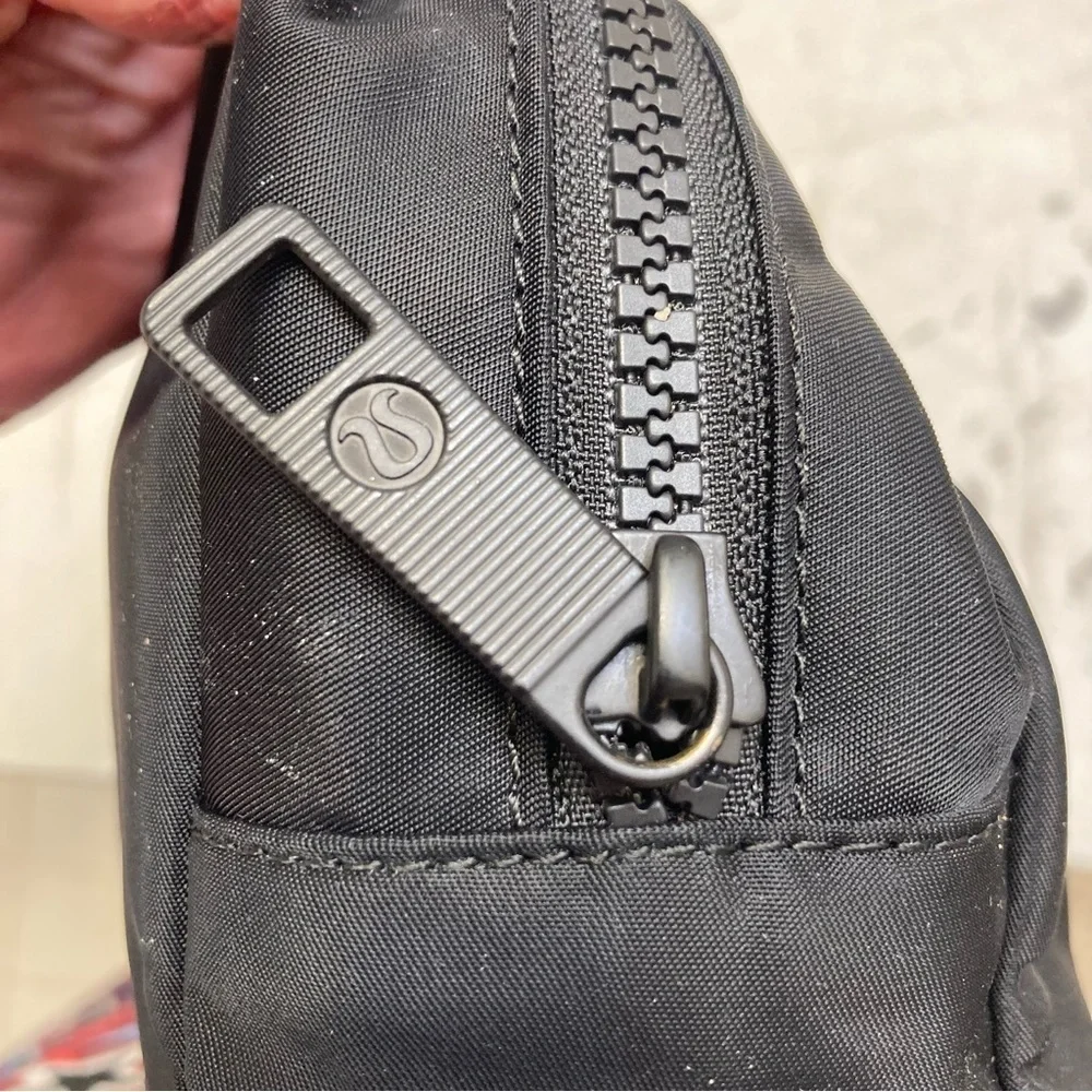 Lululemon black nylon clutch case pouch